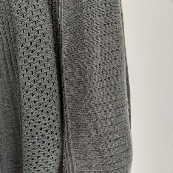 Rebecca Malone Charcoal Gray Long Sleeve Tunic Cardigan Sweater Wrap Size 1X. - Picture 7 of 10